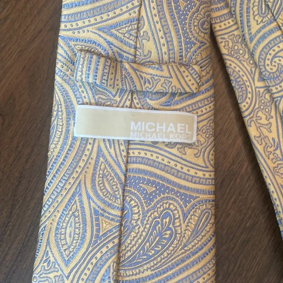 Michael Kors tie - Picture 3 of 3